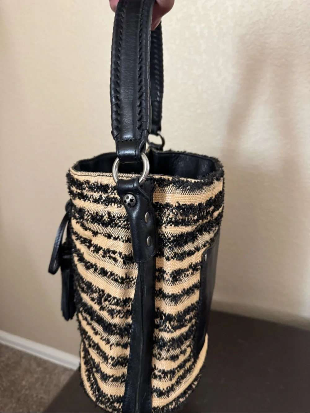 Patricia Nash ebbe woven